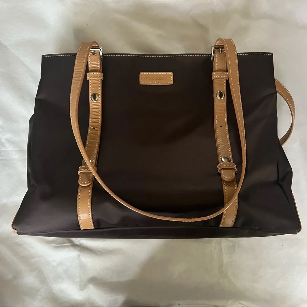 Storksak “Gigi” bag in chocolate with leather straps in cream